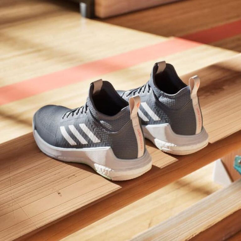 Giày Adidas Crazyflight Mid IG3971